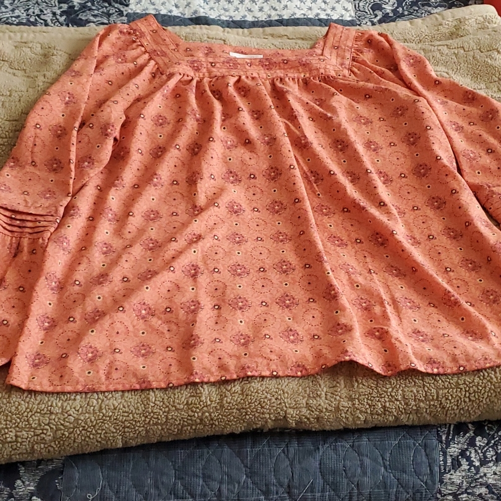 Like new Lauren Conrad womens shirt